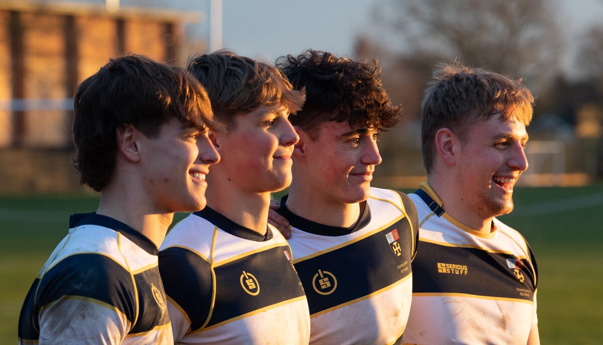CRANLEIGH U18 SEVENS TEAM RETAIN THE HAMPTON SCHOOL SEVENS TITLE