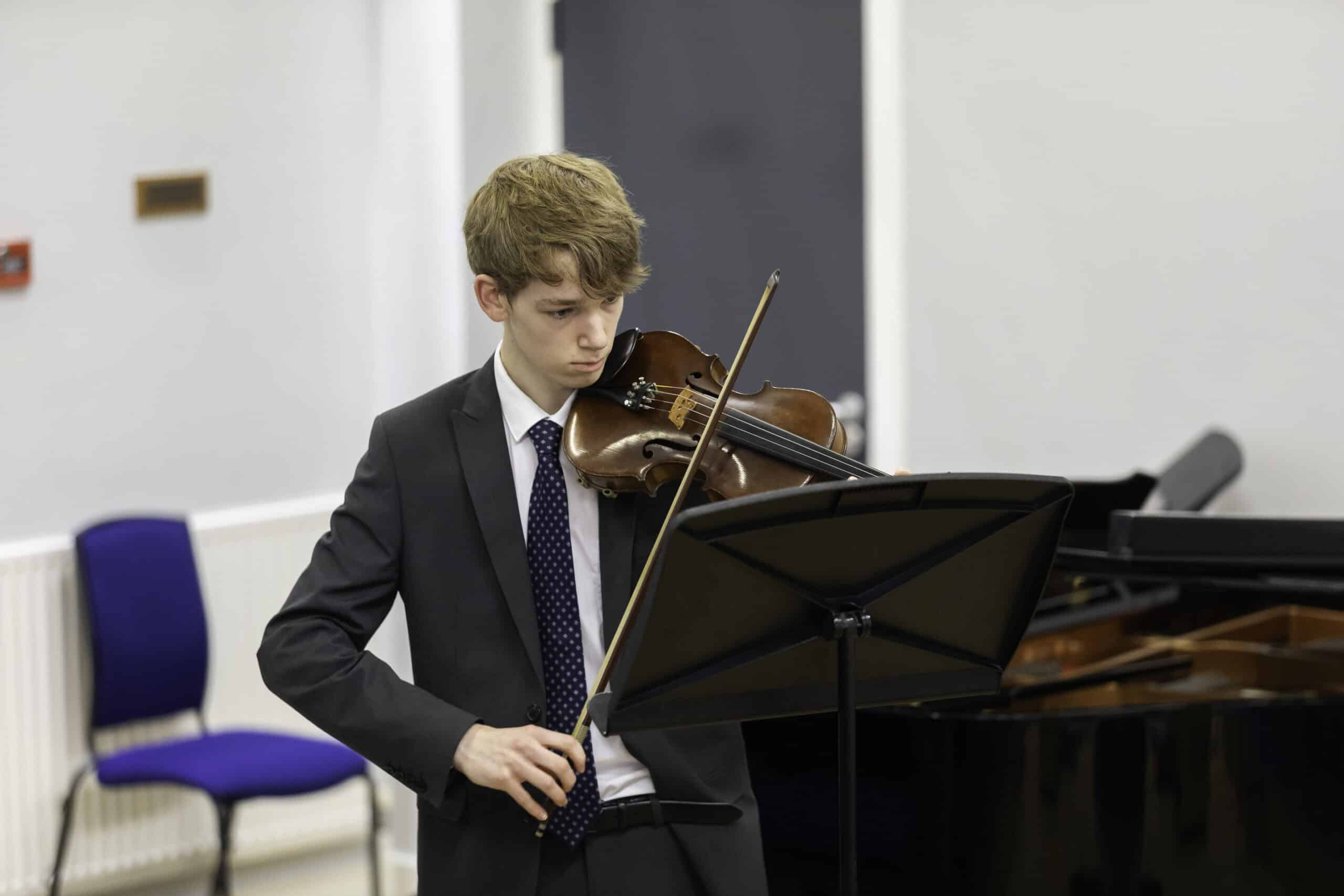 Senior Music Competitions (Strings, Voice & Guitar)