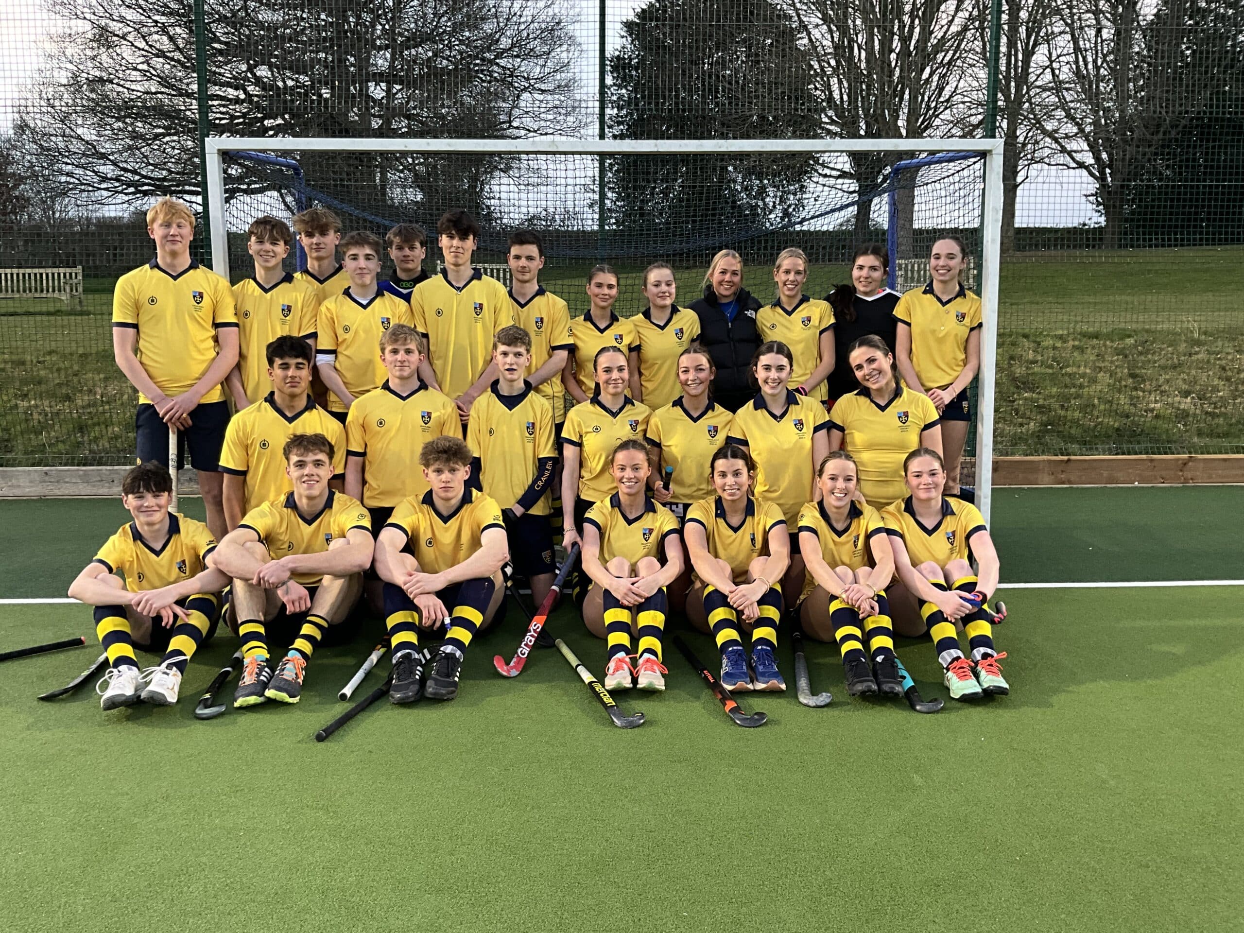 2nd XI Boys vs Girls Hockey